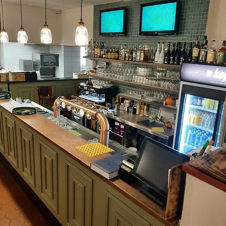 Penzion V Holi ゲストハウス *