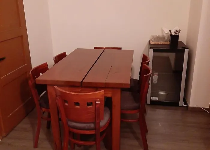 Penzion V Holi ゲストハウス *